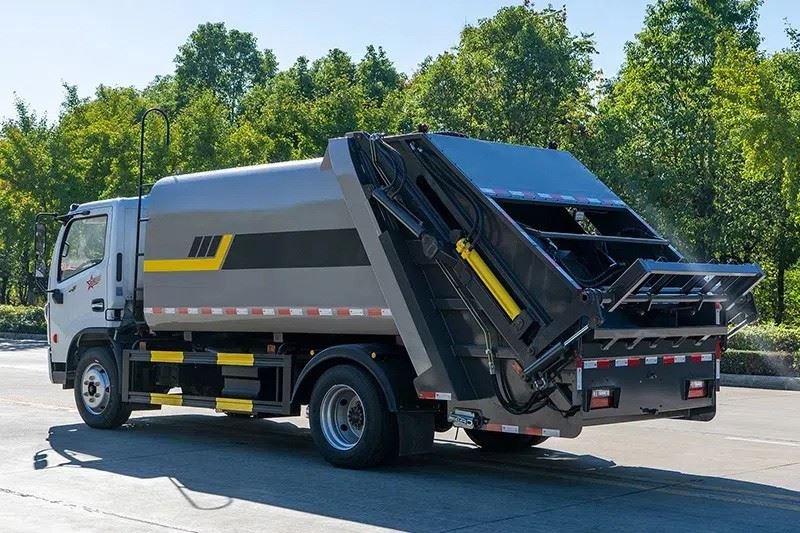 Dongfeng 10m³ Garbage Compactor Truck suppliers