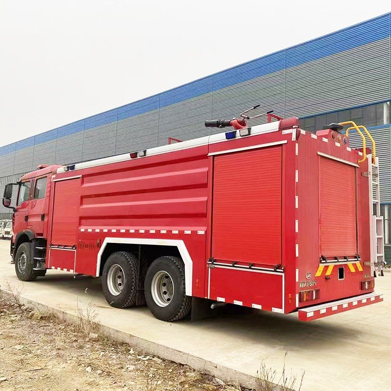 HOWO 18 Ton Foam Water Fire Truck best